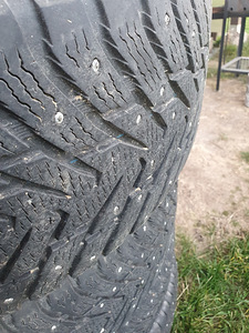 Talverehvid Hakkapeliitta 265/60/R18 (1 foto / 3)