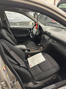 MERCEDES-BENZ C 200 CDI (12 foto / 12)