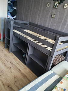 Müüa poolkõrge voodi (8 foto / 9)