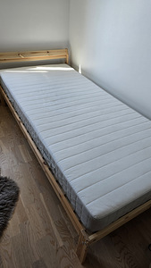 Кровать IKEA 90x200 NEIDEN с матрасом (1 фото из 8)