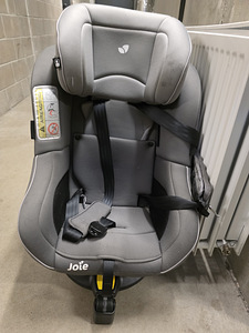 Joie Spin 360 turvatool isofixiga 0-18kg (6 foto / 6)