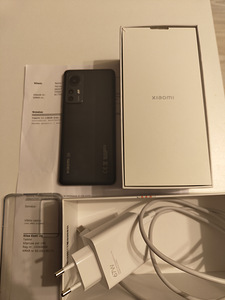 Xiaomi 12 ( Grey, 128+8GB, snap 8 gen 1) (2 foto / 2)
