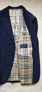 Burberry tumesinine velvetpintsak (5 foto / 5)