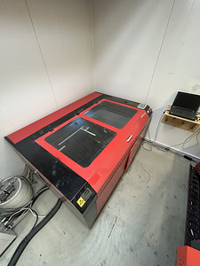 Co2 laser 900x1300 (1 foto / 3)