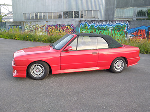 E30 BMW 320 Cabrio (8 фото из 13)