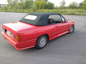 E30 BMW 320 Cabrio (9 фото из 13)