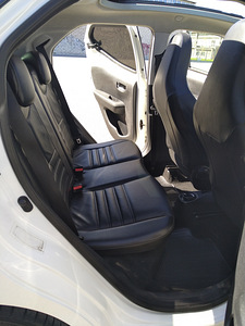 Toyota Aygo Cabrio 1.0 51kW (5 foto / 10)