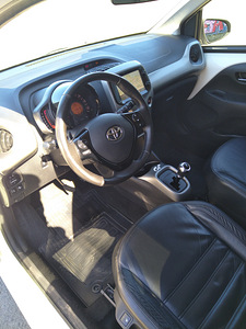 Toyota Aygo Cabrio 1.0 51kW (10 foto / 10)