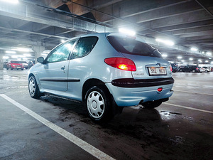 Peugeot 206 (2 foto / 7)