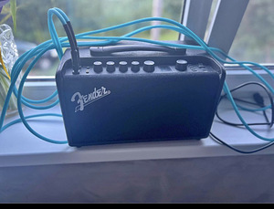 Fender mustang LT 40S (1 фото из 4)