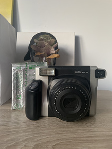 Fujifilm INSTAX WIDE 300 (1 foto / 2)
