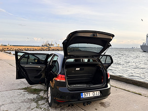 Volkswagen Golf 7 (9 foto / 15)