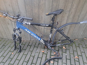 Väga kerge alumiiniumist raam (1 foto / 2)