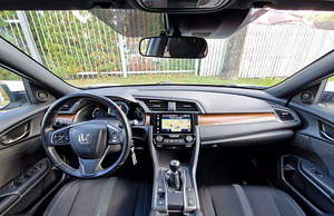Honda Civic Elegance 1.0 MT (9 foto / 15)