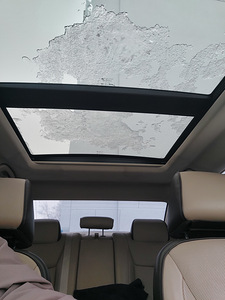 Lancia thema 2012 (2 фото из 9)