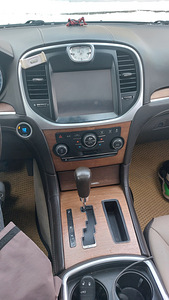 Lancia thema 2012 (3 фото из 9)