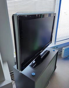 Philips 37PFL9603H Ambilight (2 foto / 4)