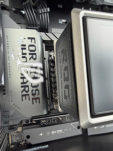Gaming PC: RTX5090 / AMD 9950X3D / 48GB-8400mhz / 2TB (7 foto / 8)
