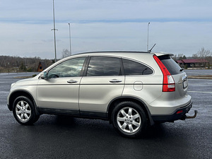 Honda CR-V (4 foto / 9)