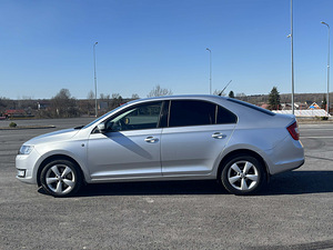 Skoda Rapid (3 фото из 8)