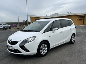 Opel Zafira (1 foto / 11)