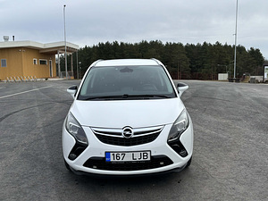 Opel Zafira (7 foto / 11)