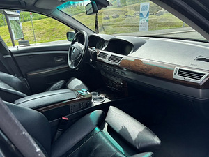 BMW 730 (6 foto / 6)