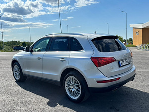 Audi Q5 (3 фото из 8)
