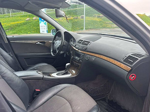 Mercedes Benz E220 (5 foto / 6)