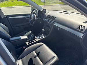 Audi A4 (6 foto / 6)