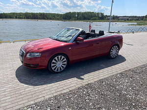 Audi A4 Cabrio 3.0 171kW (3 foto / 10)