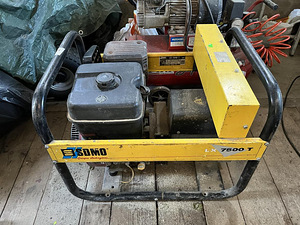 SDMO LX 7500 T GENERAATOR (2 foto / 6)