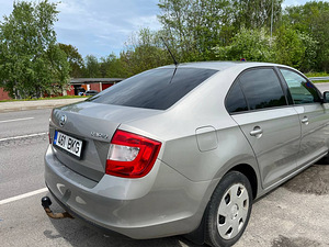 SKODA RAPID, 1.2, 63 kw, 2013 (2 foto / 8)