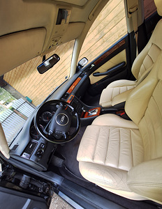 Audi A6 C5 (7 фото из 13)