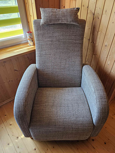 Kvaliteetne vähekasutatud tugitool (4 foto / 6)