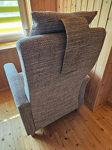 Kvaliteetne vähekasutatud tugitool (3 foto / 6)