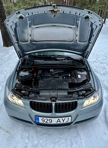 BMW e90 320i автомат (4 фото из 10)