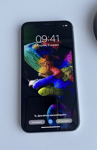 iPhone 11 64 ГБ (2 фото из 3)