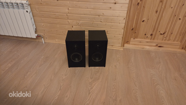 Tippklassi riiuli kõlarid Grundig