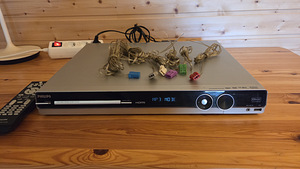 Kodukino ressiiver Philips (3 foto / 5)