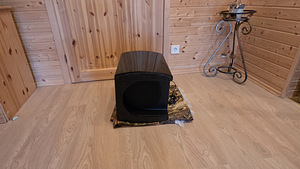 High-End kodukino kõlarid Philips (8 foto / 8)