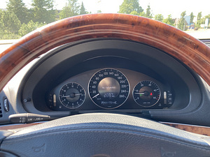 Mercedes-benz E-klass (8 foto / 10)