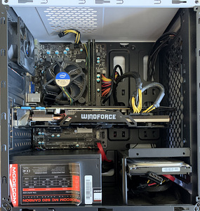 Gaming PC - i5, GTX 970, 8GB Ram, 240GB SSD, 500GB HDD (2 foto / 2)