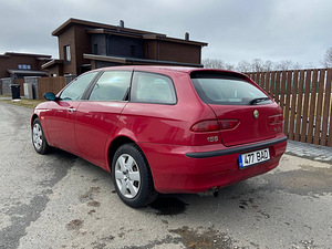 Alfa Romeo 156 Sportwagon 1.9 JTD (7 foto / 12)