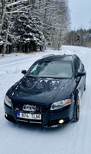 V: Audi A4 S-line Avant (1 foto / 6)