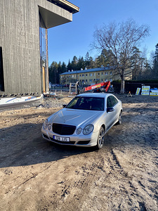Mercedes-Benz w211 e280 (2 foto / 6)