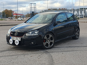 Volkswagen Golf GTI 147kw (4 foto / 14)