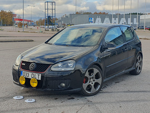 Volkswagen Golf GTI 147kw (5 foto / 14)