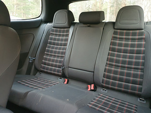 Volkswagen Golf GTI 147kw (9 foto / 14)