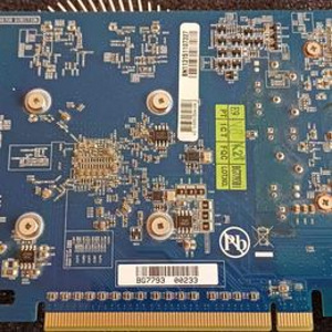 Videokaart Gigabyte AMD Radeon HD 6770 1GB GPU (2 foto / 2)